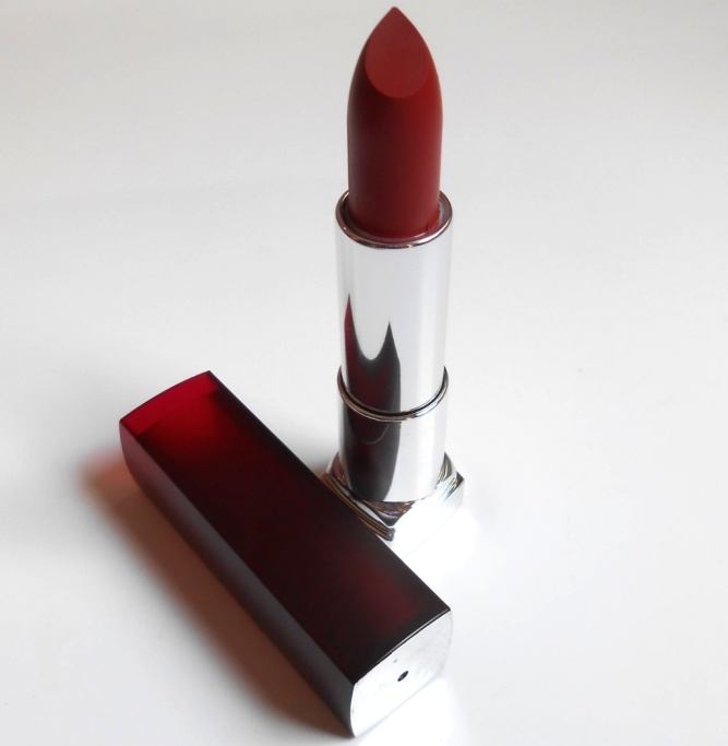 Maybelline The Powder Mattes Colorsensational Lipstick Noir Red open