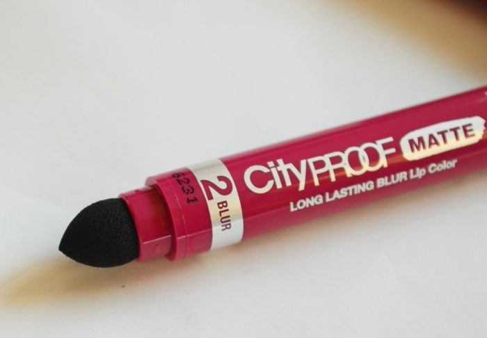 NYC City Proof Matte Long Lasting Blur Lip Color #401 Riverside Ruby Sponge