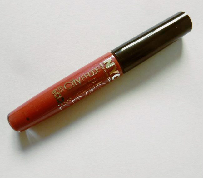 NYC Up To 8HR City Proof Extended Wear Lip Gloss Midnight Rose Review