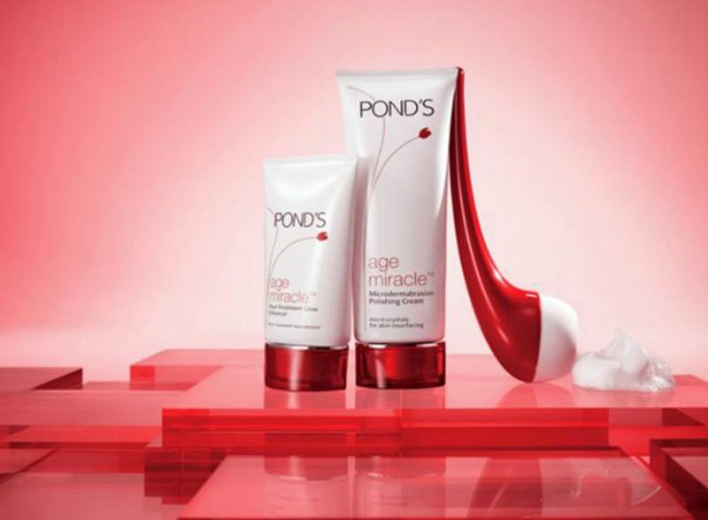 Ponds Age Miracle Microdermabrasion Kit