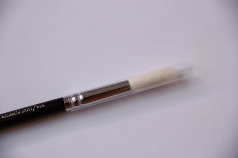 Zoeva Luxe Powder Fusion Review Brush sealed
