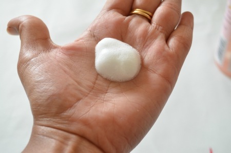 Balea Milder Cleansing Foam for Sensitive Skin Review Foam