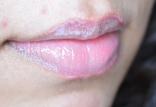 Buxom Full On Lip Cream White Russian lip swatch