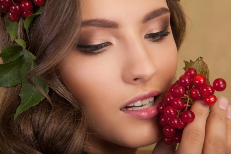 DIY Skin Repairing and Moisturizing Cranberry Face Pack