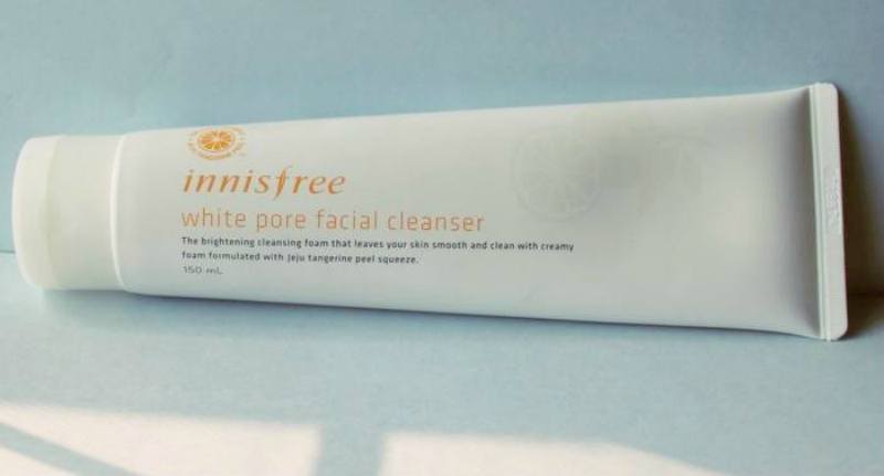 Innisfree-White-Pore-Facial-Cleanser-Review