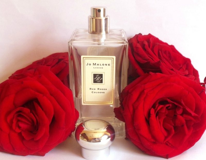 Jo Malone London Red Roses Cologne Review Open Cap Front