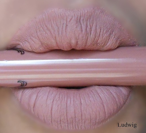 Kat Von D Everlasting Liquid Lipstick Ludwig swatch on lips