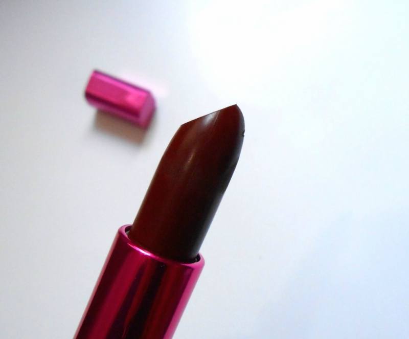 LOreal Paris Rouge Magique Lipstick 908 Purple Comtesse Review Bullet Close Up