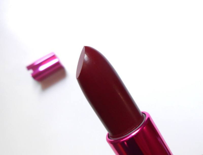 Loreal Paris Rouge Magique Lipstick Plum Melody bullet
