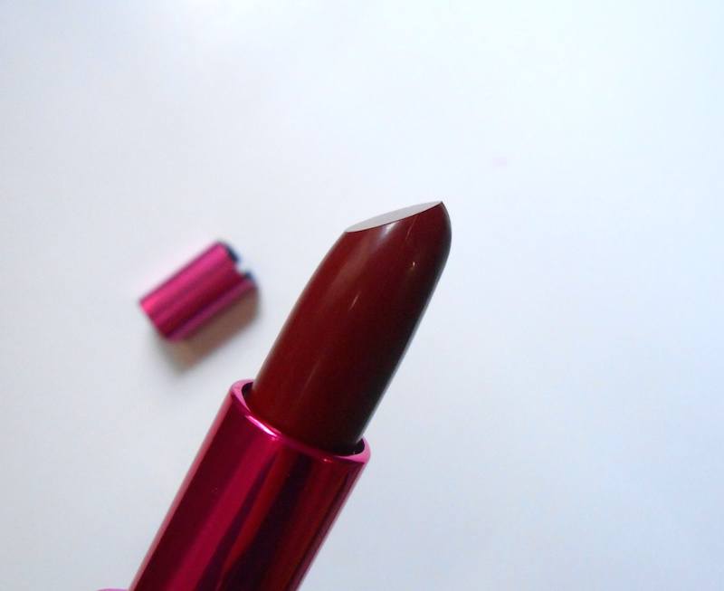 Loreal Paris Rouge Magique Lipstick Royal Veloute true shade