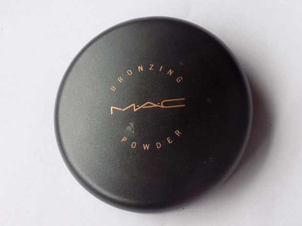 MAC Bronzing Powder Refined Golden outer packaging