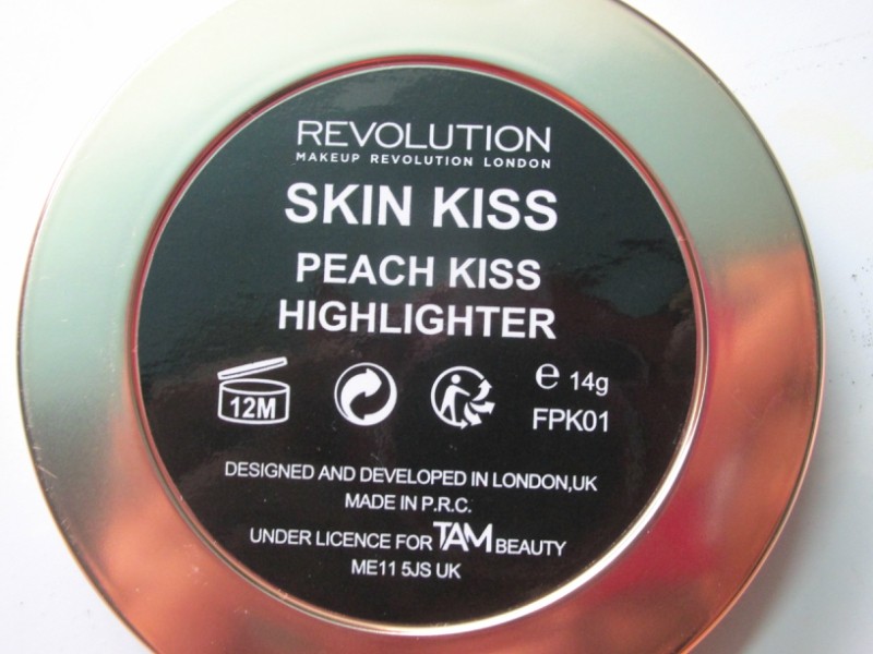 Makeup Revolution London Skin Kiss Highlighter Peach Kiss Review Container back