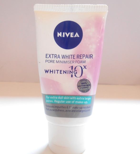 Nivea Extra White Repair Pore Minimiser Foam tube