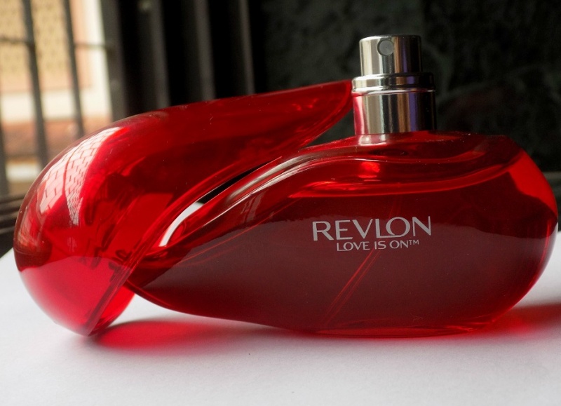 Revlon Love is On Eau de Toilette Review Open Cap