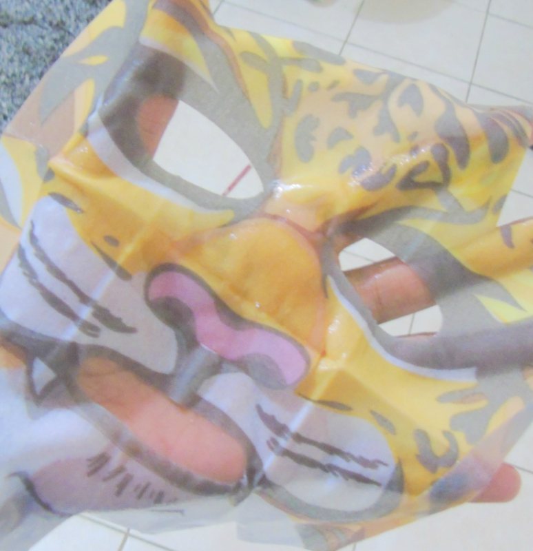SNP Animal Tiger Wrinkle Mask Sheet Review Open Mask
