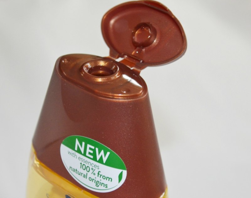 Schwarzkopf Nature Moments Honey Elixir and Barbary Fig Oil Shampoo Cap