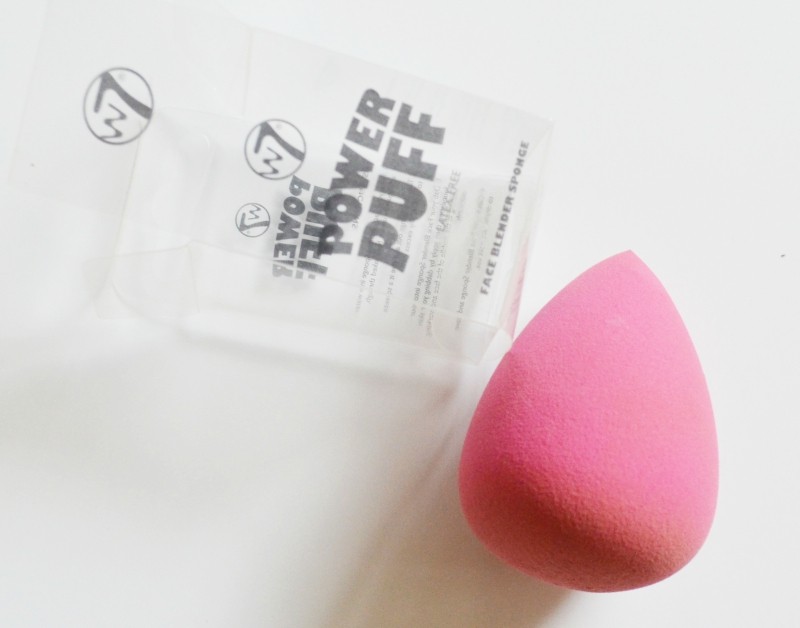 W7 Power Puff Face Blender Sponge Review Open with Cover