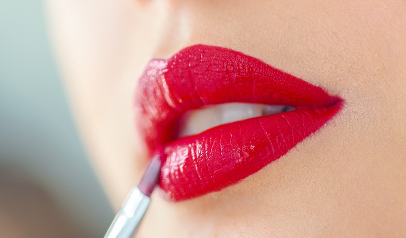 9 Perfect Red Lipsticks For Indian Skin Tone