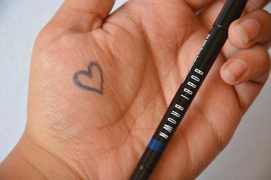 Bobbi Brown Perfectly Defined Gel Eyeliner Sapphire swatch on hand