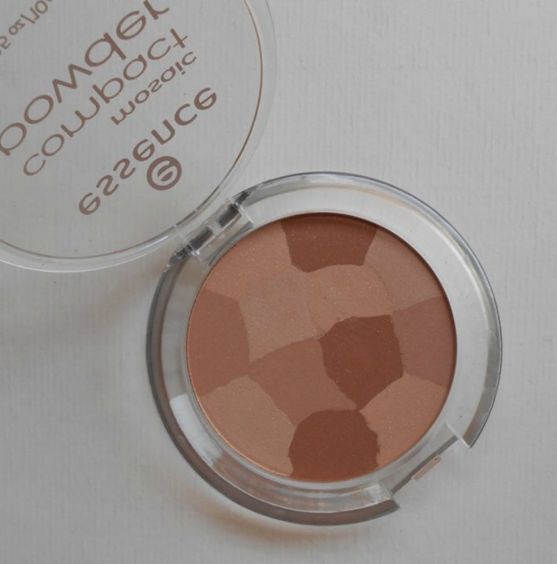 Essence-Mosaic-Compact-Powder-Sunkissed-Beauty-Review