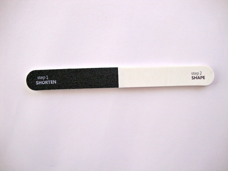 Essence Studio Nails Professional 4 in 1 Nail File Review