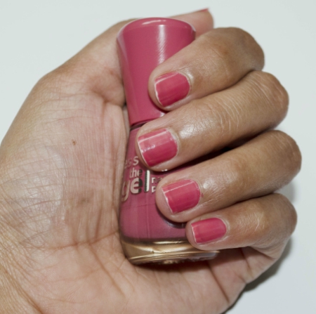 Essence The Gel Nail Polish - 48 My Love Diary Review