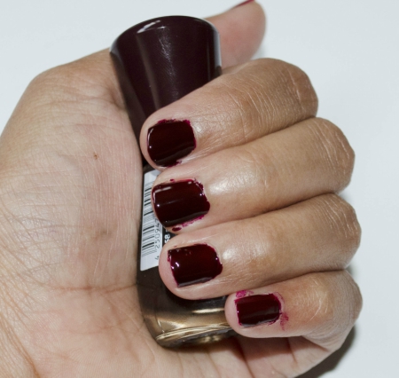 Essence The Gel Nail Polish - 58 Need Your Love Swatch