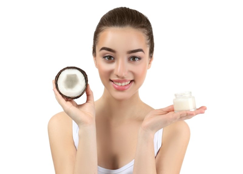How to Remove Makeup with Coconut Oil | Makeupandbeauty.com