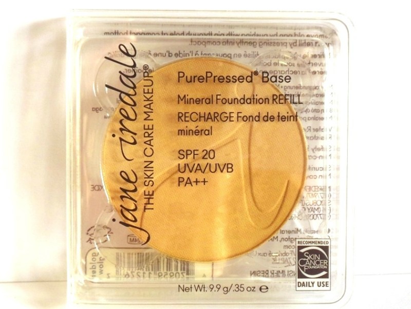 Jane Iredale PurePressed Base Mineral Foundation Refill Review Packaging
