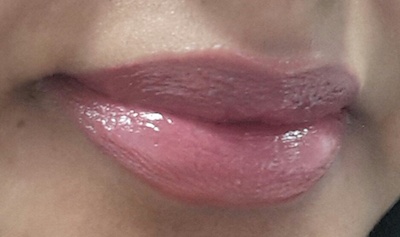 Kiko Milano Ultra Glossy Stylo Lipstick 813 Apple Blossoms lip swatch