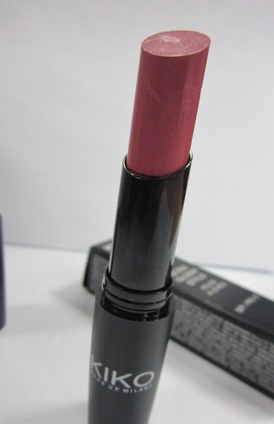 Kiko Milano Ultra Glossy Stylo Lipstick 813 Apple Blossoms packagingc