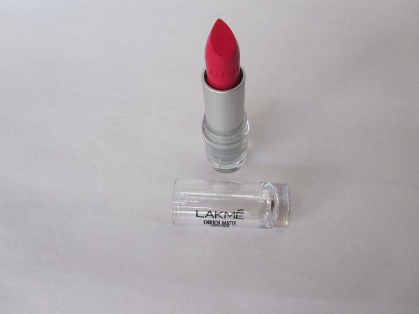 Lakme Enrich Matte Lipstick PM 17 outer packaging