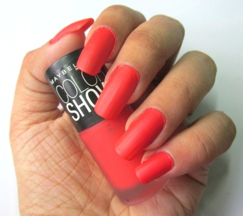 Maybelline Color Show Bright Matte and Party Girl Nail Polishes Review Cheerful Coral