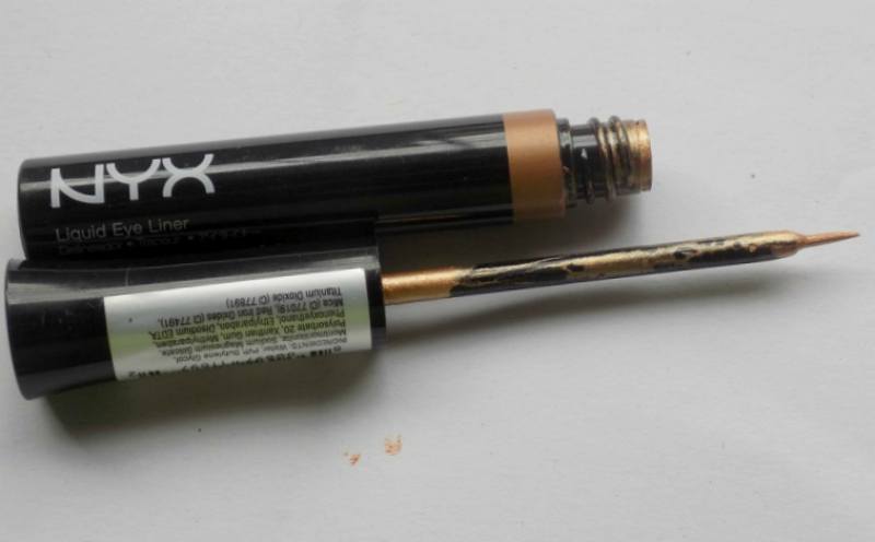 NYX Liquid Eyeliner LE09 Gold Review