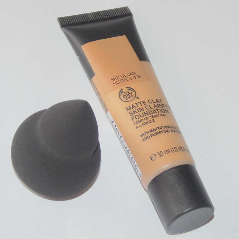 The Body Shop Matte Clay Skin Clarifying Foundation Review Tube with Sponge