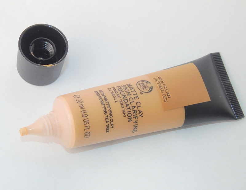 The Body Shop Matte Clay Skin Clarifying Foundation Review