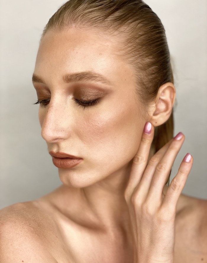 https://makeupandbeauty.com/wp-content/uploads/2020/08/Pixi-Glittery-Eye-Quad-used-on-a-model.jpeg